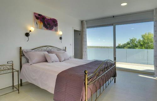 Villa in Peroj With Pool Near Barbariga Beach - Photo 12