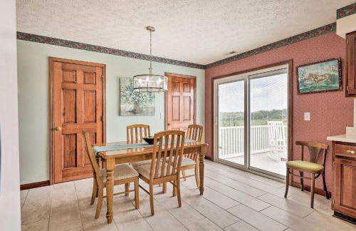 Charming Williamstown Retreat with Private Yard - Foto 8