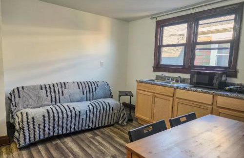 Spacious 3BR Niagara Falls Home with King Bed & Parking 18 Blocks from the Falls - Foto 24