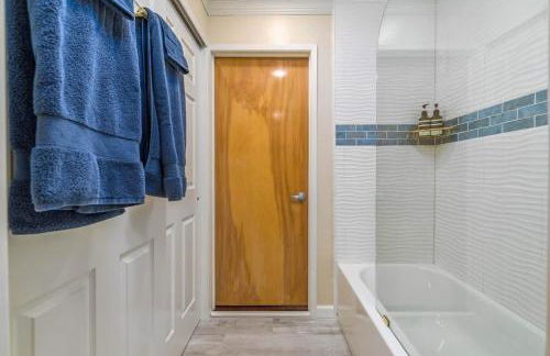 Sequoia Basecamp with Hot Tub Oasis - Foto 77