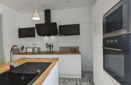 à 5mn de la réserve Africaine, charmante maison de village avec patio - Foto 4