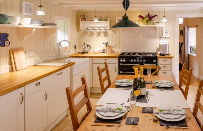 Kirk Wynd Cottage - Traditionally Charming - Foto 15