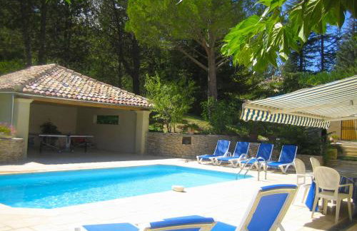 Attractive Holiday Home in C reste with Pool - Foto 6