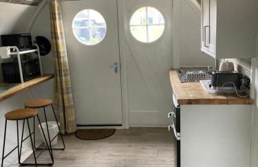 Five Cottages in AONB and an Obbit House! - Foto 14