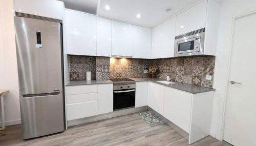 New flat in the centre, 10 min from BCN Airport - Foto 4, stove