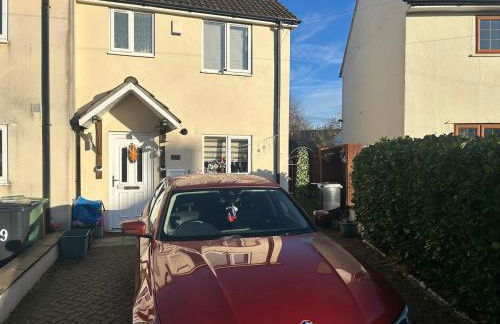 Cosy Two-Bedroom house with study room in a good location in Brentry - Foto 1