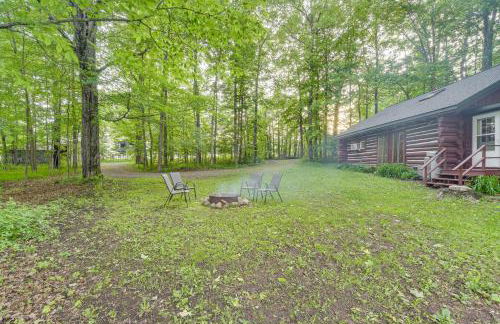 Authentic Log Cabin with Private Pond in Glidden - Foto 24