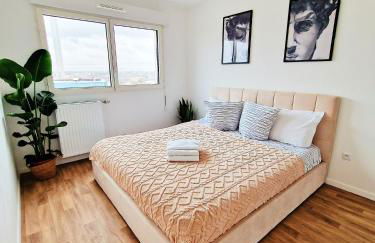 CHARMING APARTMENT WITH PANORAMIC SEINE RIVER & EIFFEL TOWER VIEWs - Foto 7