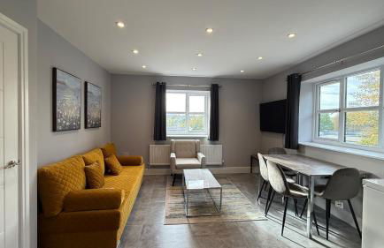 Modern 2 Bed Apartment Includes Free Parking - Foto 2