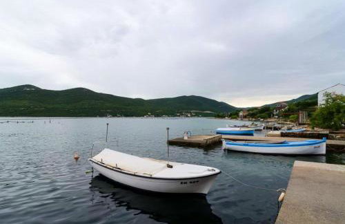 Apartments Ere Zuronja-One-Bedroom Apartment with Sea View 3 - Photo 33