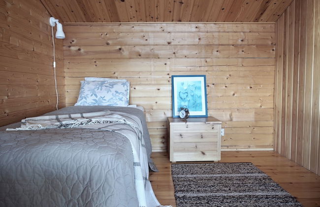 Cozy 4BR Lakeside Cottage with Sauna - Foto 12