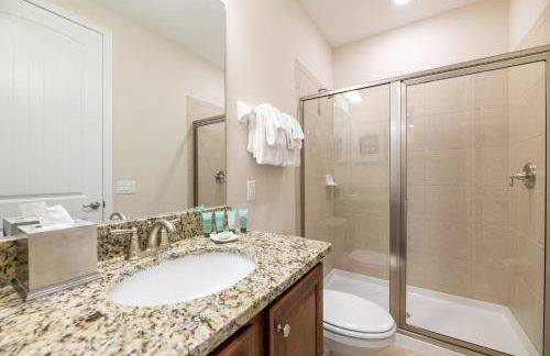 Spectacular Home Near Disney With Private Pool, Movie Theater And Pool Table With Waterpark & Resort Access - 332Sf - Foto 5