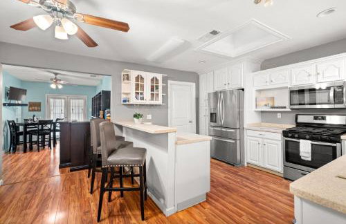 1 Min to Beach Ocean Breeze 3BR Pets welcome with pet fee - Foto 8