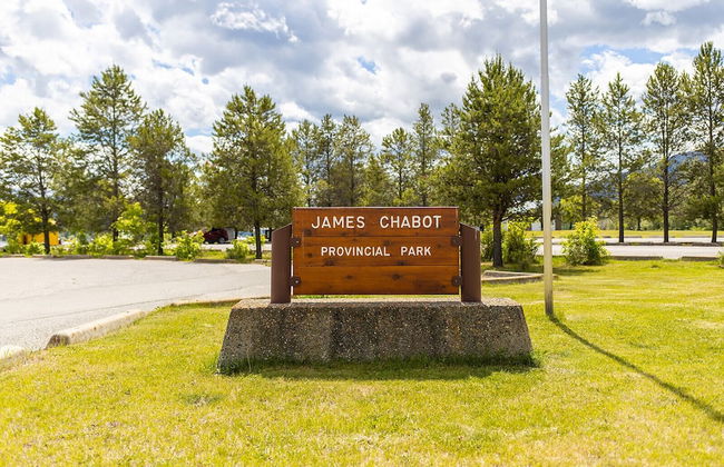 AMAZING 3Br Condo | Heated Pool & Hot Tub | Hm Theatre | Pool Table - Photo 33