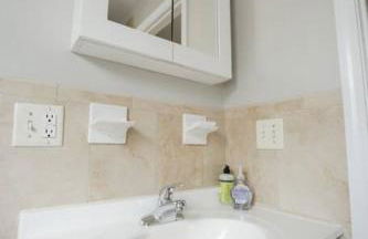 Newark Liberty Brick House - Private Bedroom 1 - Foto 5