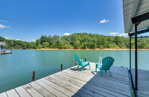 Spacious Lake Hartwell Home with Private Boat Dock! - Foto 35