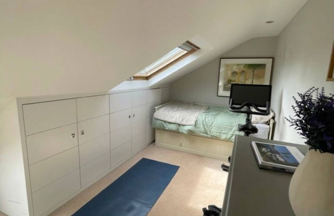 Secluded & Serene 3BD Family Home - Wandsworth! - Foto 24