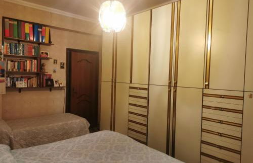 Comodo appartamento in zona centrale e strategica. - Foto 7