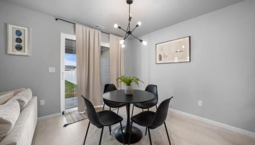 Contemporary Comfort in Quincy - Foto 5