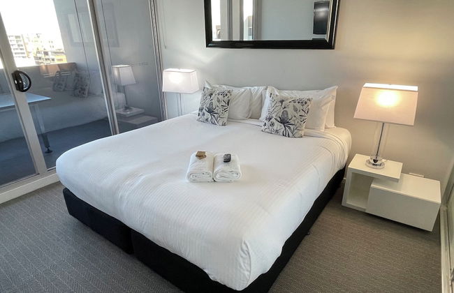 Honeysuckle Executive Apartments - Photo 3