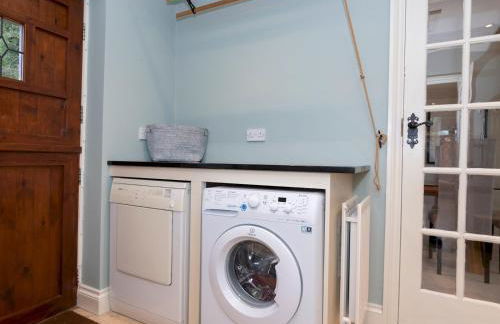 Luxurious Country House with Cinema Games Room - Pass the Keys - Photo 43