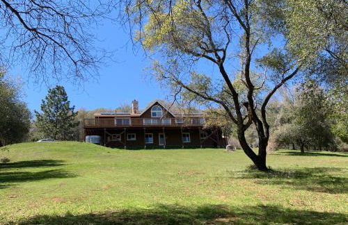 Villa Alta Vista at Yosemite- Stunning Views and Game Room - Foto 1