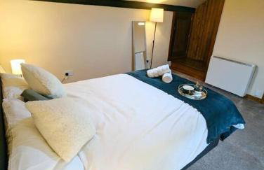 3-Bed, Sleeps 6, 1 Bath, Parking, WiFi - Foto 20