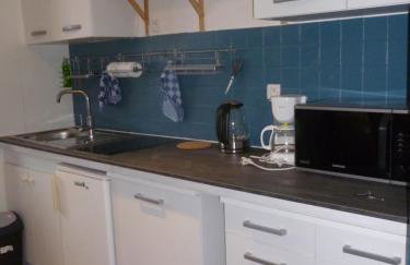 Gentlemen appartement au premier étage à 50 metres de la mer - Photo 1