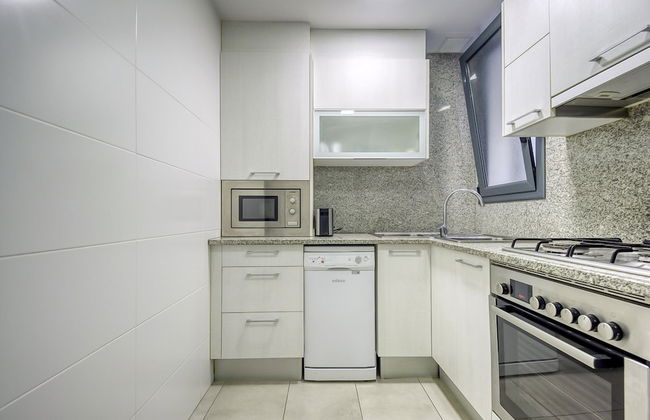 Apartment With View in Roses - Photo 14