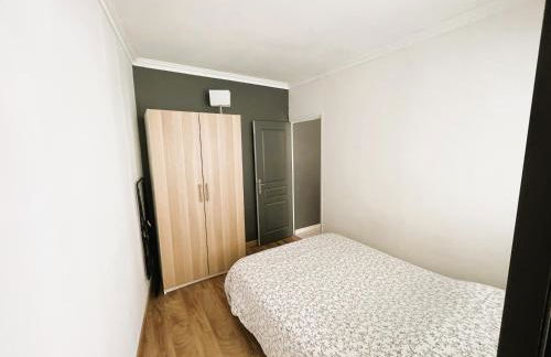 Appartement 2 pièces, proche RER, Bus et chateau - Foto 6