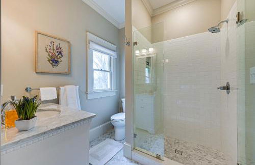 Spacious Salem-Winston Home with Deck! - Foto 14