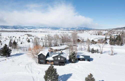 Cedar Creek Chalet - Snowmobilers Dream - Hot tub - Foto 36