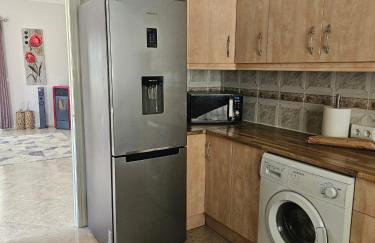 Villa - Sleeps 4 - Pool - Patio - Parking - Photo 51