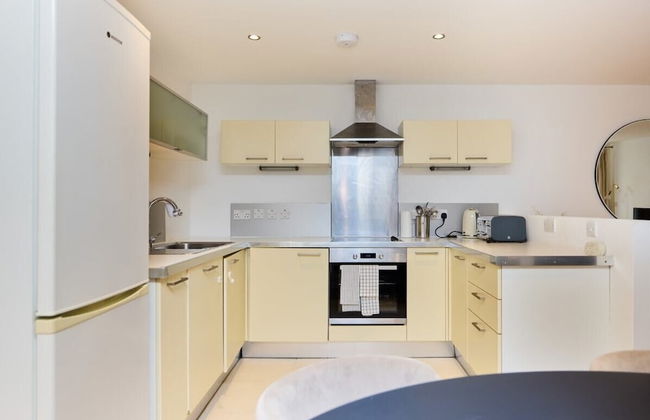 The Gwendolen Retreat - Inviting 2bdr Apartment With Balcony - Foto 8