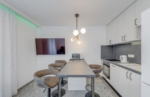 DeLuxe Seaview Apartment KENNEDY I - Photo 53