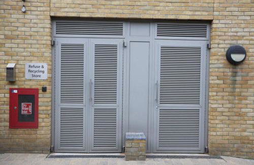 Canary Chic 2 Bedroom Apartment with Marina Views - Foto 19