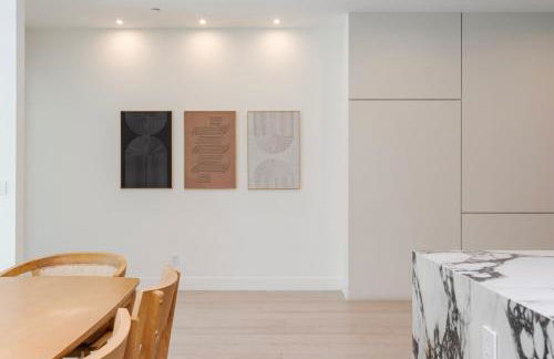 Modern Poolside Paradise - Foto 17