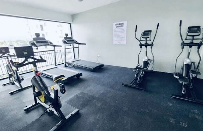 Confidence Luxurious Apartment - Photo 16