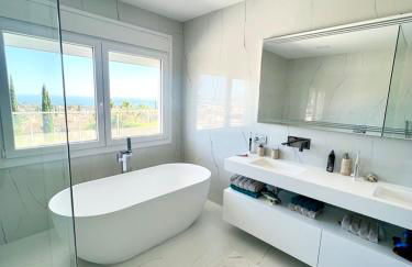 Marbella Villa Sea View 10 Bedrooms - Photo 25