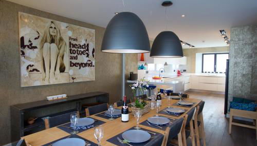 Annecy LakeLodge Lakeside Modern 7 bedroom Retreat - Foto 2, heating