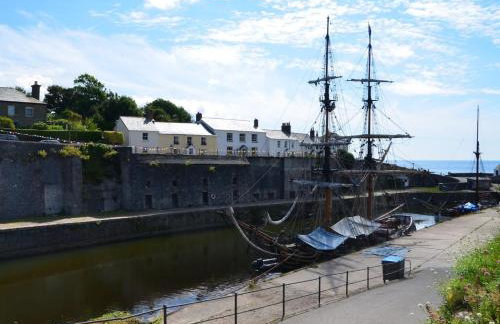 1 Bed in Par- oc-42007 - Photo 11