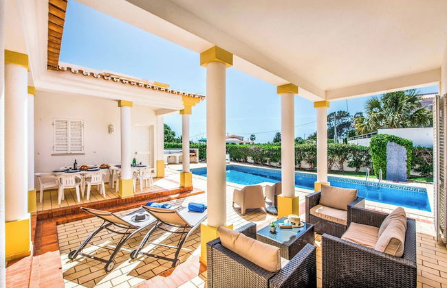 Villa Candeias - Photo 33