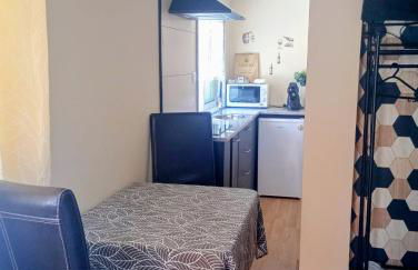 Retiro dos Cedros - Quarto Adega - Foto 9