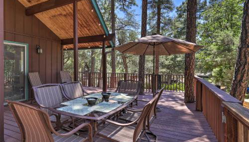 Deck with Wooded Views Rustic-Chic Prescott Cabin! - Foto 2