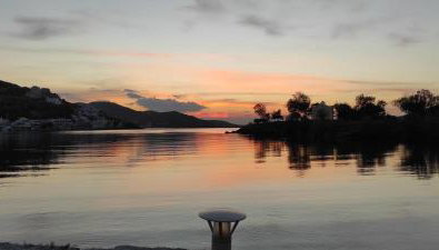 Vourkari, modern apartment overlooking the Marina of Vourkari - Foto 2