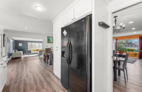 Colorful and Cozy Haven with Heated Pool - Foto 30