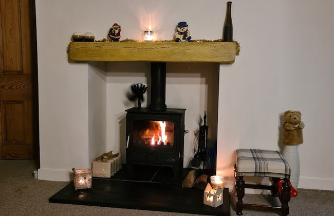 Beautiful 2-bed Semi Rural Cottage Enclosed Garden - Foto 12