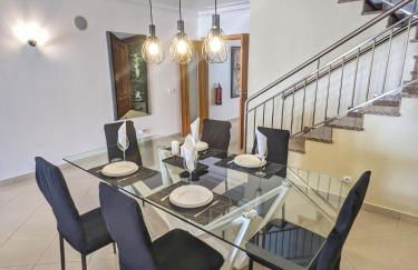 Farm Village- Townhouse 2 mins from Old Town Albufeira - Foto 10