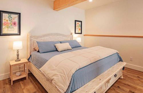 Timberwood Cottage in Downtown Twain Harte - Foto 6