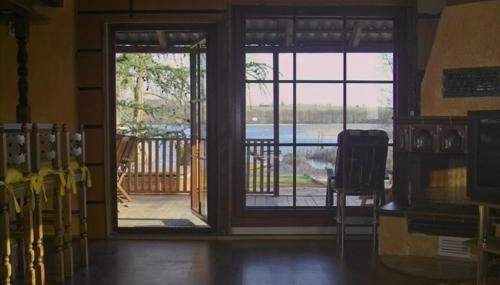 Domek letniskowy z linią brzegową i pomostem - Foto 2